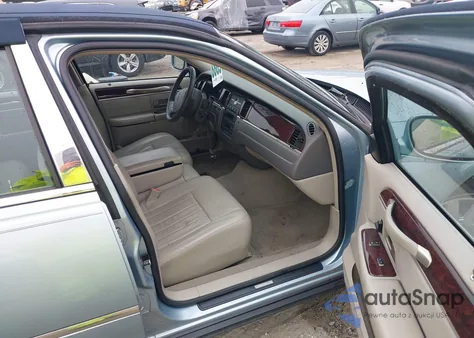 2007 Lincoln Town Car Signature из США, поврежденный, VIN 1LNHM81V77Y612042